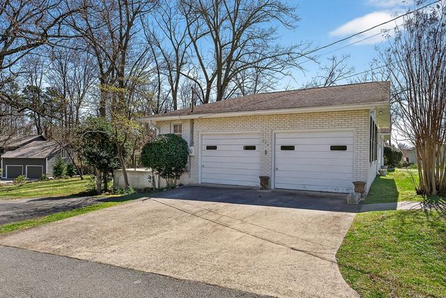 725 Flatt Ave, Cookeville, TN 38501