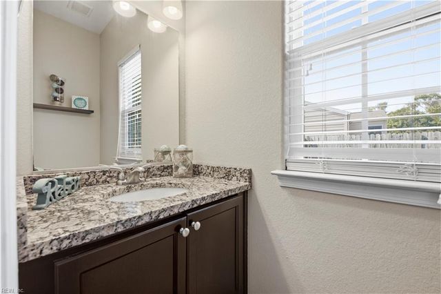 6936 Gregory DR, Norfolk, VA 23513
