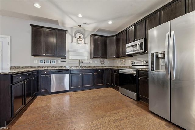 6936 Gregory DR, Norfolk, VA 23513