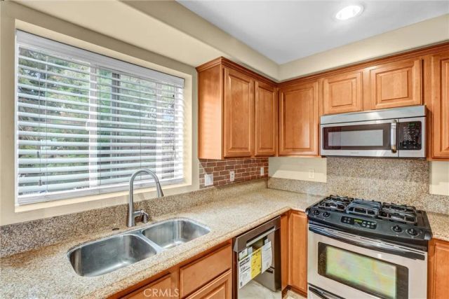 26404 Vermont 19, Harbor City, CA 90710