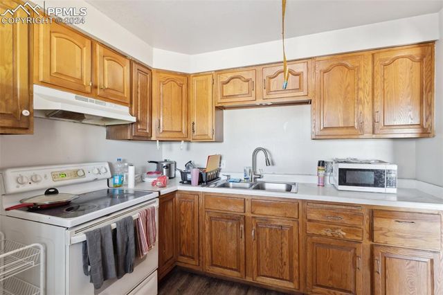 203 University Drive, Colorado Springs, CO 80910