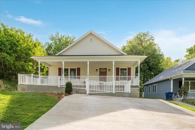 950 VIRGINIA AVE, Front Royal, VA 22630