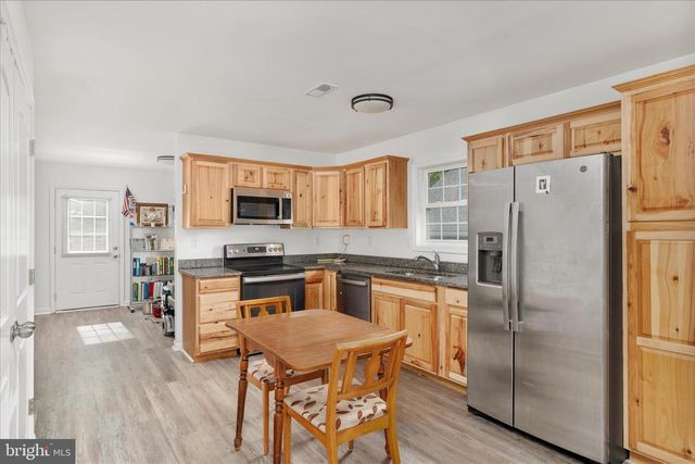950 VIRGINIA AVE, Front Royal, VA 22630