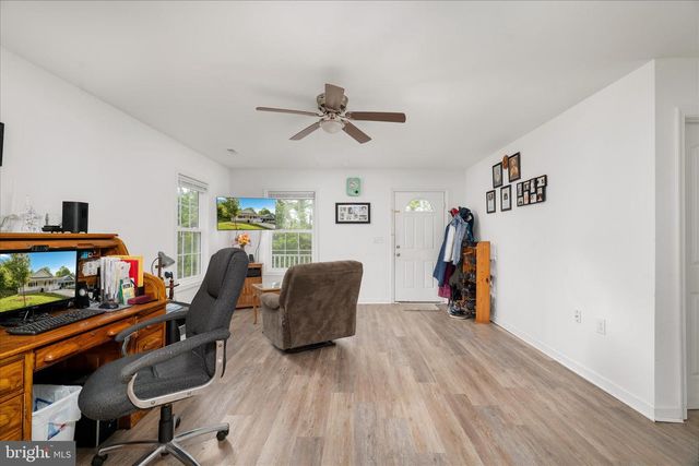 950 VIRGINIA AVE, Front Royal, VA 22630