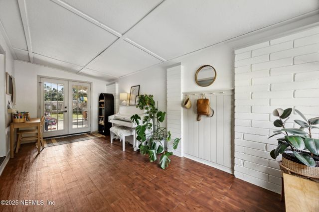 7604 QUITINA Drive, Jacksonville, FL 32277