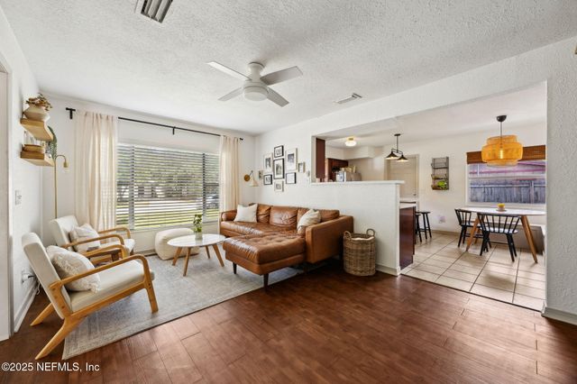 7604 QUITINA Drive, Jacksonville, FL 32277