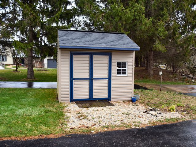 15140 SCHUTZ Road, Meadville, PA 16335