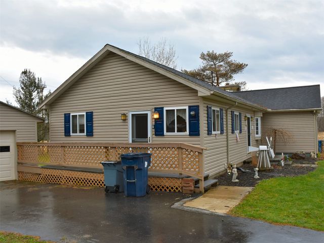 15140 SCHUTZ Road, Meadville, PA 16335