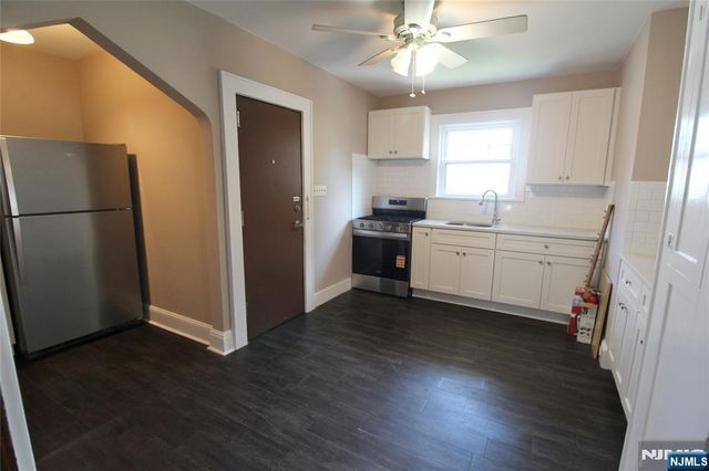 48 Pierce Avenue, Midland Park, NJ 07432