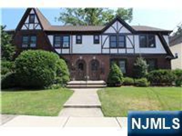 48 Pierce Avenue, Midland Park, NJ 07432