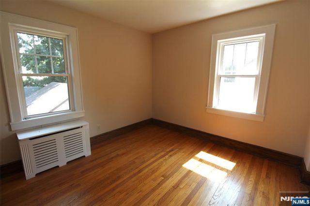 48 Pierce Avenue, Midland Park, NJ 07432