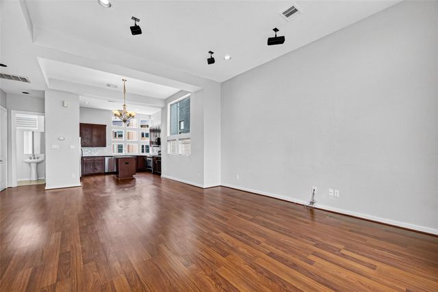 2352 Sperber Lane, Houston, TX 77003