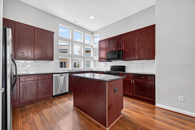 2352 Sperber Lane, Houston, TX 77003
