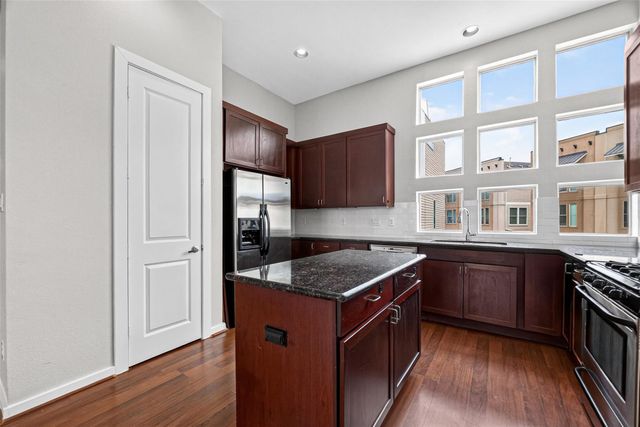 2352 Sperber Lane, Houston, TX 77003