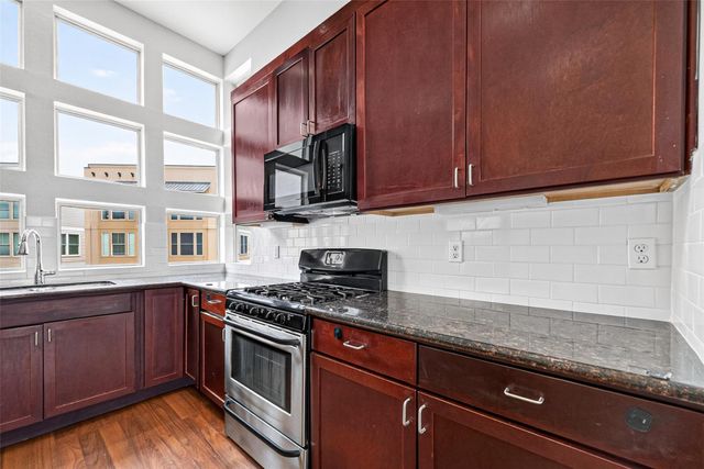 2352 Sperber Lane, Houston, TX 77003