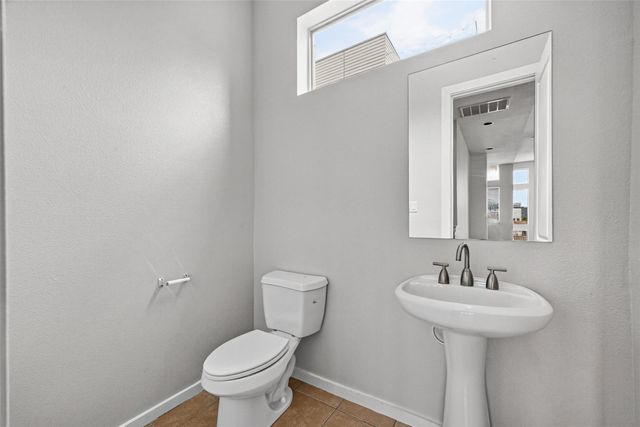 2352 Sperber Lane, Houston, TX 77003