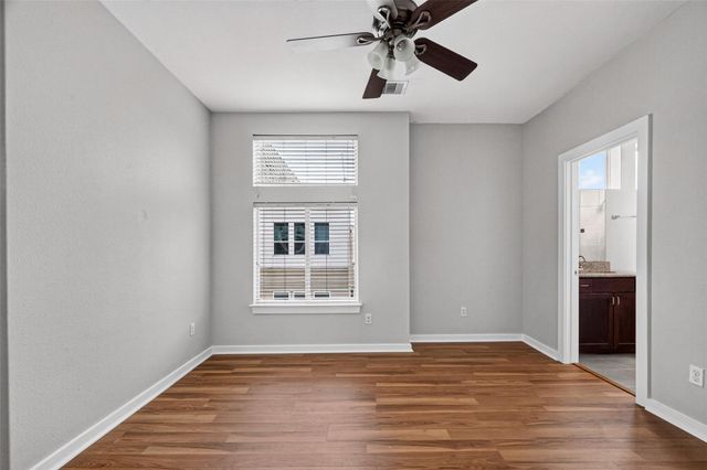 2352 Sperber Lane, Houston, TX 77003
