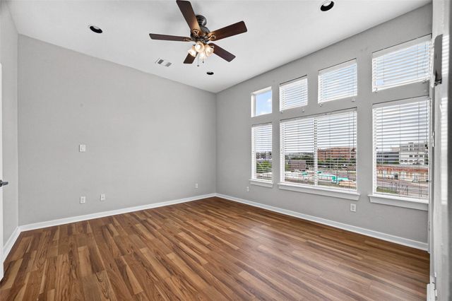 2352 Sperber Lane, Houston, TX 77003