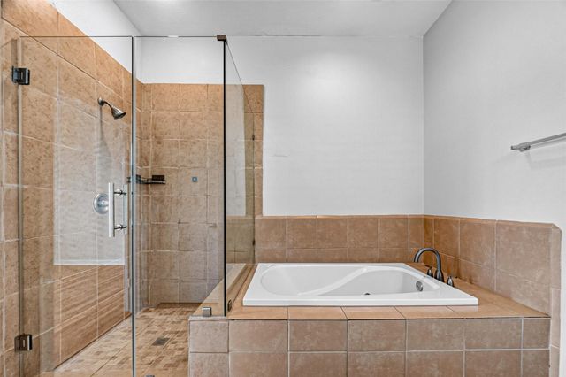 2352 Sperber Lane, Houston, TX 77003