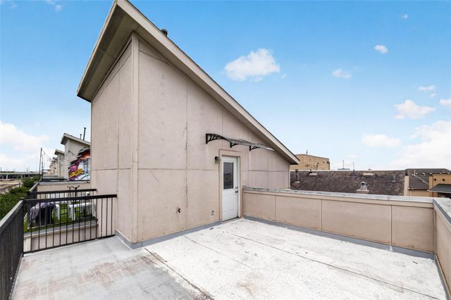 2352 Sperber Lane, Houston, TX 77003