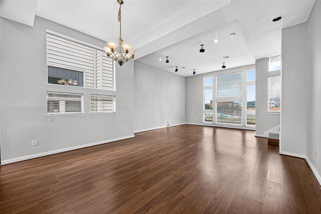 2352 Sperber Lane, Houston, TX 77003
