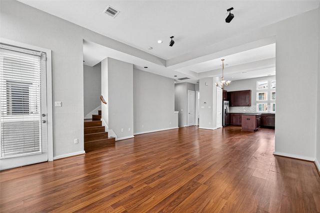 2352 Sperber Lane, Houston, TX 77003