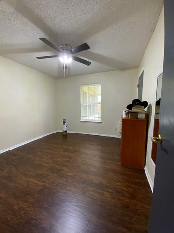 195 Katherine DR, Kilgore, TX 75662