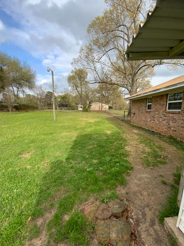 195 Katherine DR, Kilgore, TX 75662