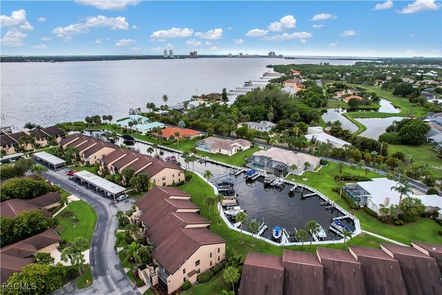 15466 Admiralty CIR 6, North Fort Myers, FL 33917