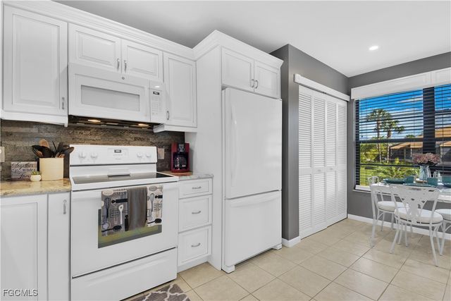 15466 Admiralty CIR 6, North Fort Myers, FL 33917