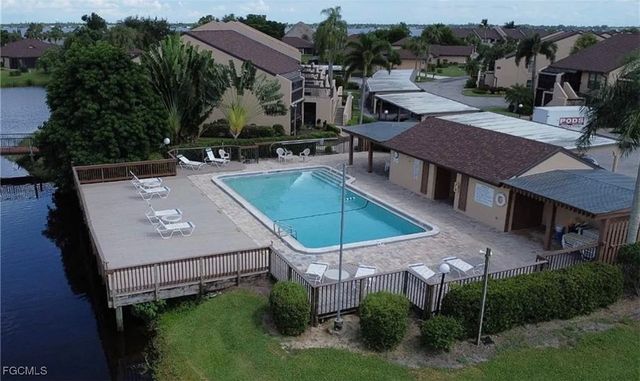 15466 Admiralty CIR 6, North Fort Myers, FL 33917