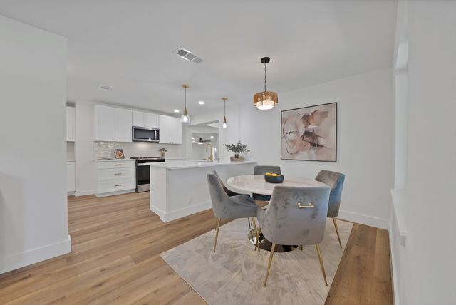 2926 Hillglenn Road, Dallas, TX 75228