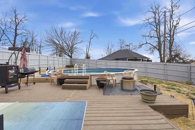 631 Beaumont Avenue, Harrodsburg, KY 40330