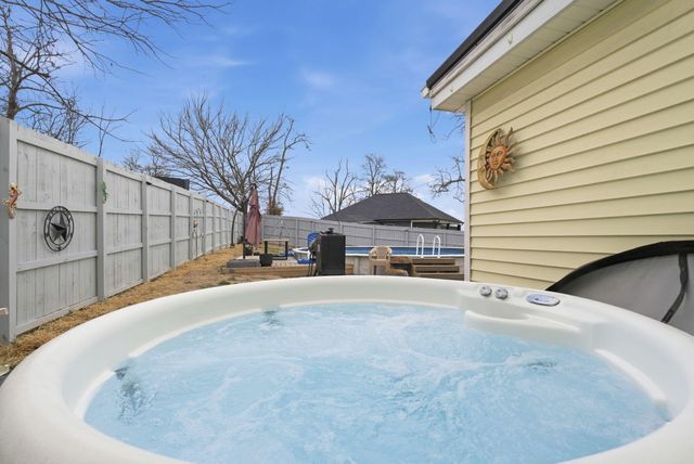 631 Beaumont Avenue, Harrodsburg, KY 40330