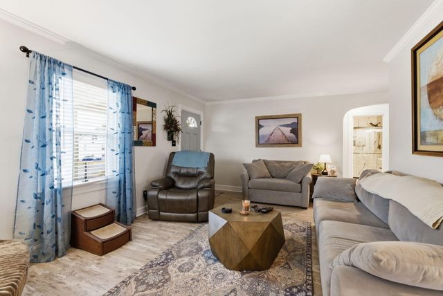 631 Beaumont Avenue, Harrodsburg, KY 40330