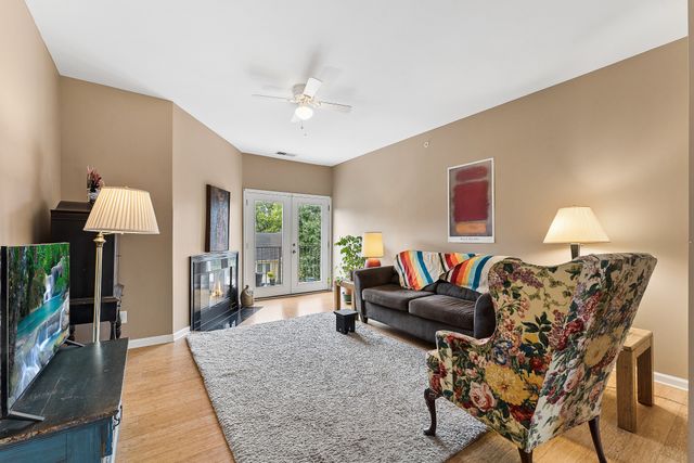 4487 Post Pl Apt 28, Nashville, TN 37205