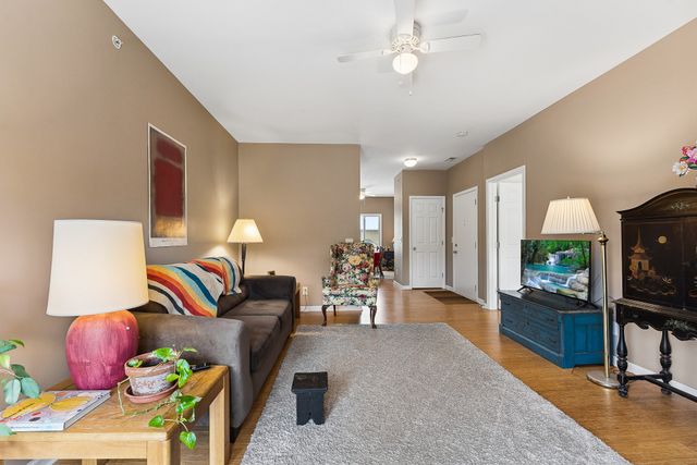 4487 Post Pl Apt 28, Nashville, TN 37205