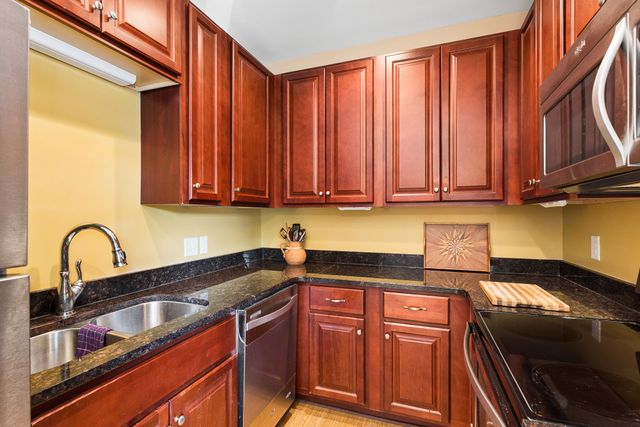 4487 Post Pl Apt 28, Nashville, TN 37205