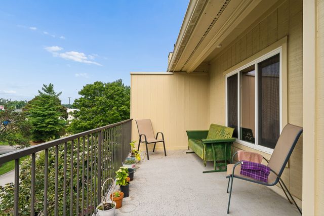 4487 Post Pl Apt 28, Nashville, TN 37205