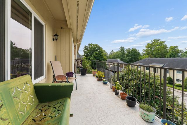 4487 Post Pl Apt 28, Nashville, TN 37205