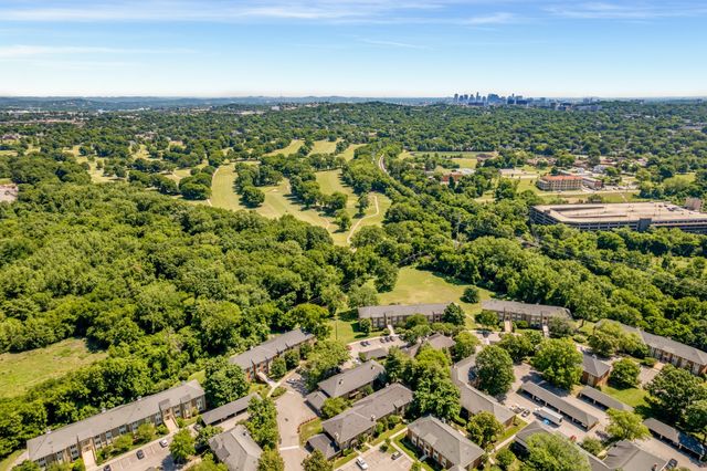 4487 Post Pl Apt 28, Nashville, TN 37205