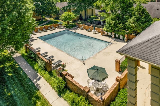 4487 Post Pl Apt 28, Nashville, TN 37205