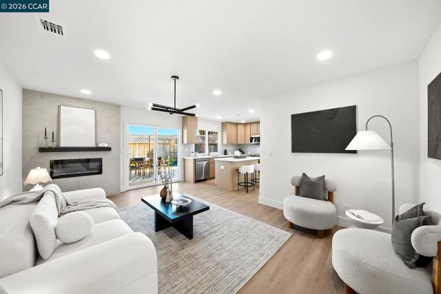 293 Keeler Ct, San Jose, CA 95139