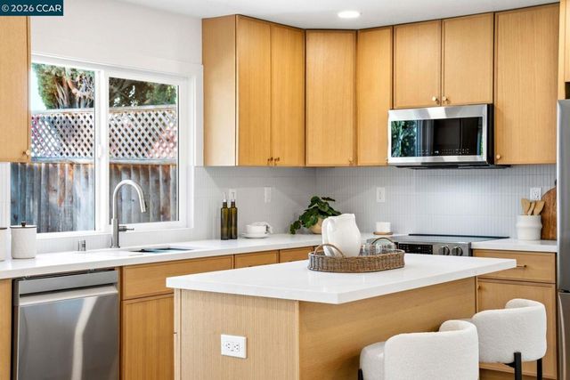 293 Keeler Ct, San Jose, CA 95139