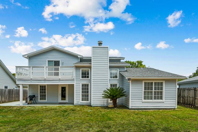 200 Brook Court, Niceville, FL 32578