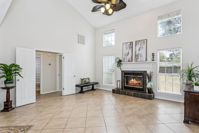 200 Brook Court, Niceville, FL 32578