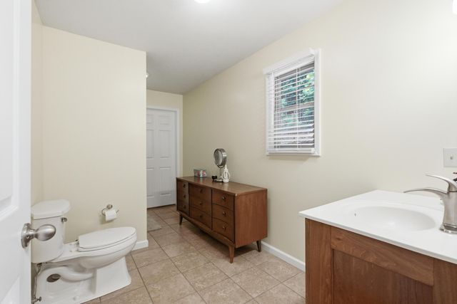 850 Cliffs Edge Road, East Bernstadt, KY 40729