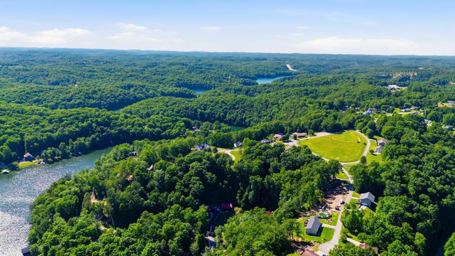 850 Cliffs Edge Road, East Bernstadt, KY 40729
