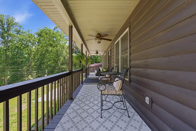 850 Cliffs Edge Road, East Bernstadt, KY 40729