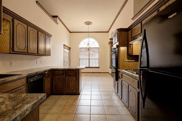 509 NW 170th Street, Edmond, OK 73012